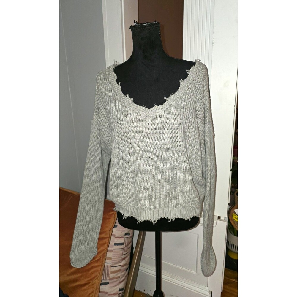 Moon & Madison distressed Oversized Cropped Raw Edges Cotton V-neck sweater Sz M